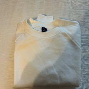 GAP Women's White Sweatshirt